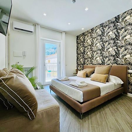 Yourhome - Santa Lucia Rooms 소렌토 외부 사진